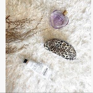 Steve Madden Cheetah Print Eyeglass Case.